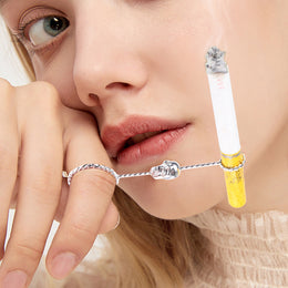 Skull Cigarette Holder Ring – Hands-Free Smoking Accessory
