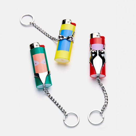 ولاعة على شكل بيكيني وحمالة صدر بتصميم إبداعي وسلسلة مفاتيح مناسبة لولاعات BIC J6