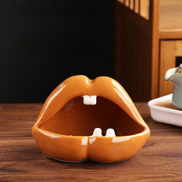 Lips Ashtray – Creative Nordic Desktop Decor