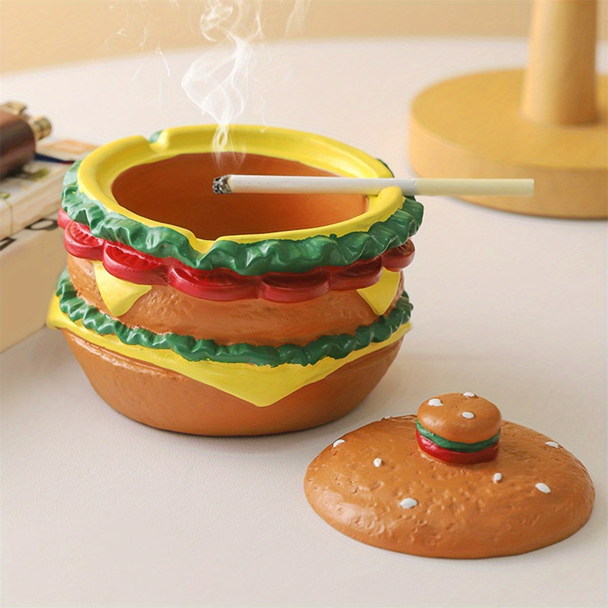 Burger Ashtray with Lid – Novelty Desktop Ash Tray