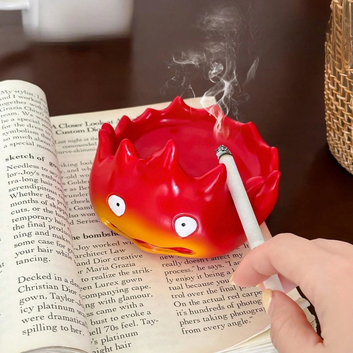 Calcifer Ashtray with Lid – Creative Flame Ashproof Desktop Ash Tray