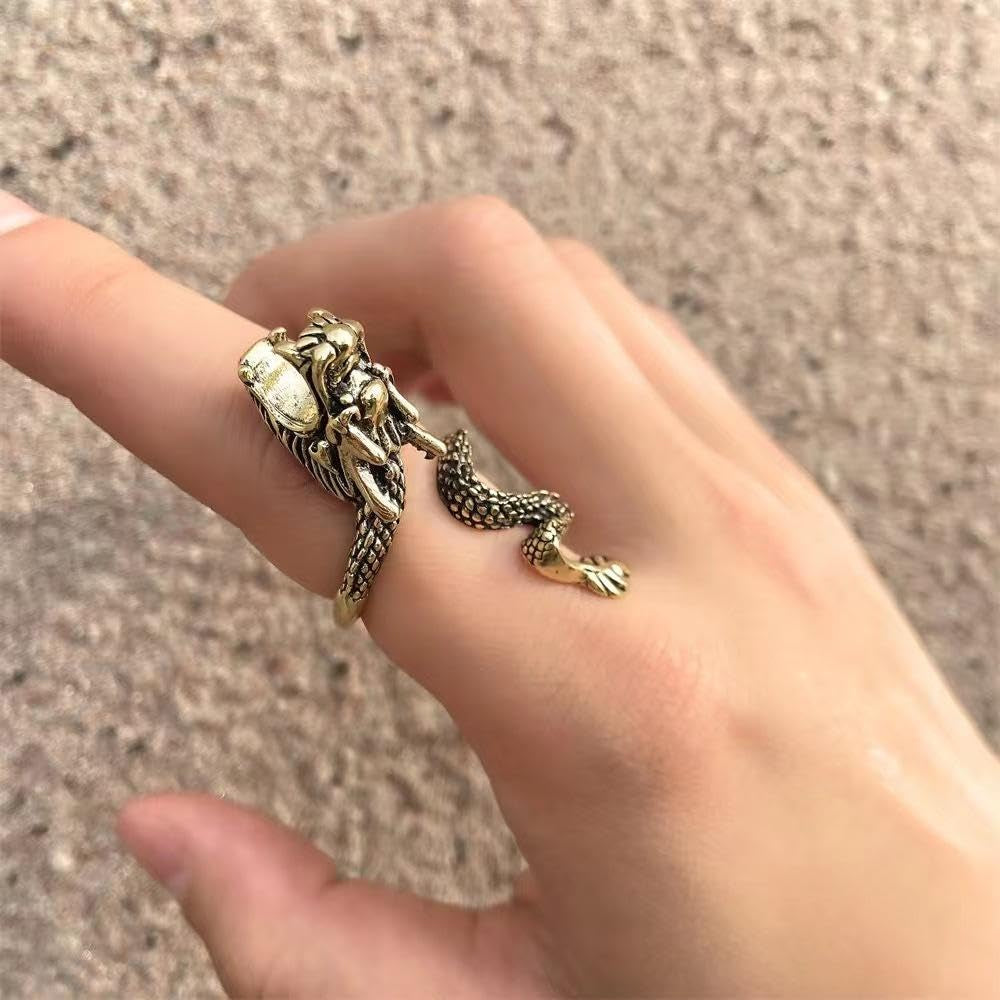 Cigarette Holder Ring – Convenient & Portable Smoking Tool