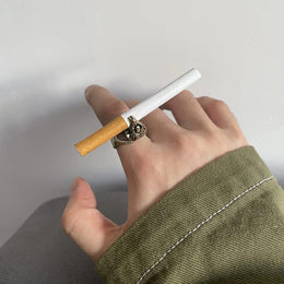 Cigarette Holder Ring – Hands-Free Smoking Accessory